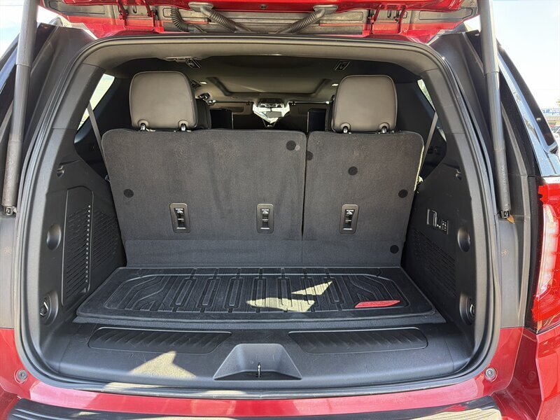 2022 GMC Yukon SLT   - Photo 6 - Lewisville, TX 75057