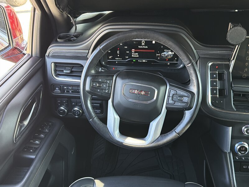 2022 GMC Yukon SLT   - Photo 14 - Lewisville, TX 75057