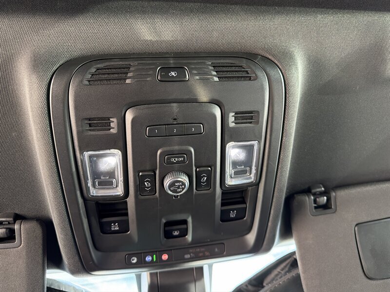 2022 GMC Yukon SLT   - Photo 20 - Lewisville, TX 75057
