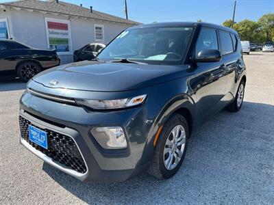 2020 Kia Soul LX   - Photo 2 - Lewisville, TX 75057