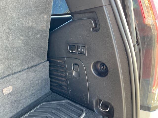 2018 Cadillac Escalade Platinum   - Photo 9 - Lewisville, TX 75057