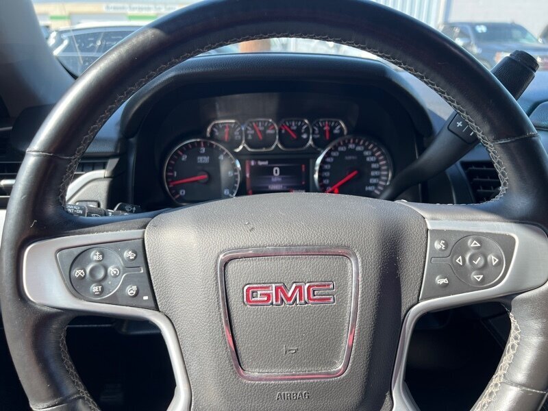 2015 GMC Yukon SLT   - Photo 17 - Lewisville, TX 75057