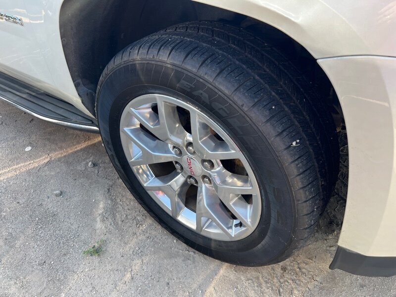 2015 GMC Yukon SLT   - Photo 20 - Lewisville, TX 75057