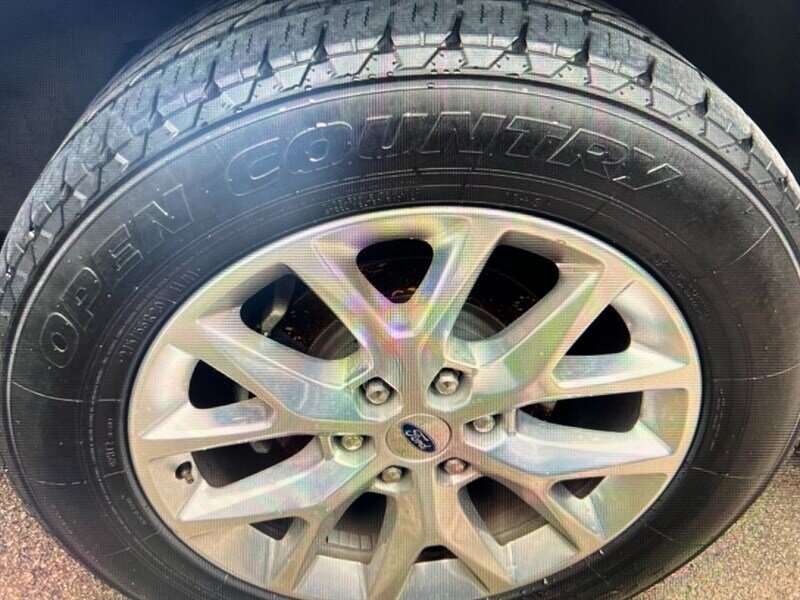 2020 Ford Expedition MAX XLT   - Photo 13 - Lewisville, TX 75057