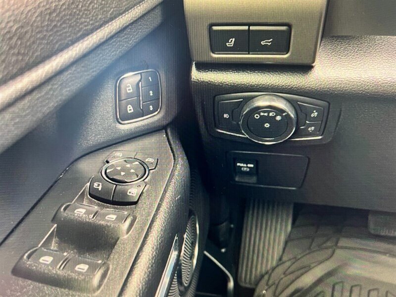 2020 Ford Expedition MAX XLT   - Photo 11 - Lewisville, TX 75057