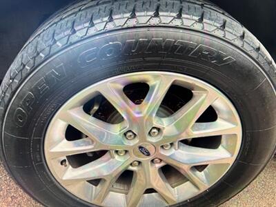 2020 Ford Expedition MAX XLT   - Photo 11 - Lewisville, TX 75057