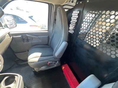 2022 Chevrolet Express 2500   - Photo 19 - Lewisville, TX 75057
