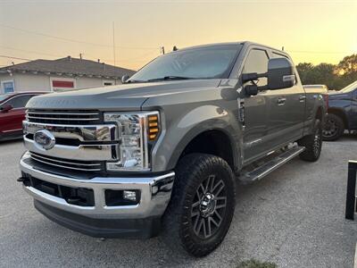 2019 Ford F-250 Super Duty Lariat   - Photo 2 - Lewisville, TX 75057