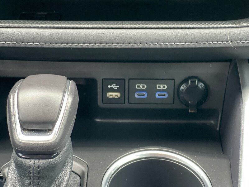 2022 Toyota Highlander XLE   - Photo 20 - Lewisville, TX 75057