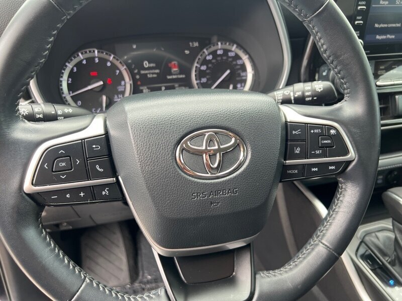 2022 Toyota Highlander XLE   - Photo 27 - Lewisville, TX 75057