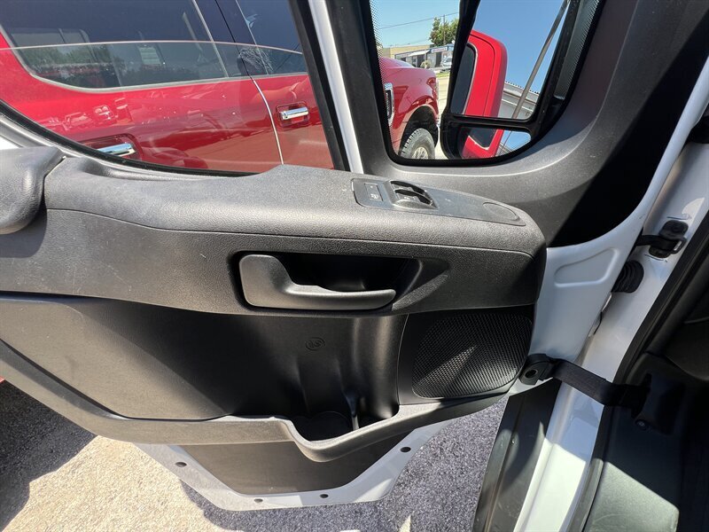 2023 Dodge Commercia ProMaster 2500 136 WB   - Photo 14 - Lewisville, TX 75057