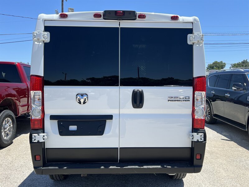 2023 Dodge Commercia ProMaster 2500 136 WB   - Photo 3 - Lewisville, TX 75057