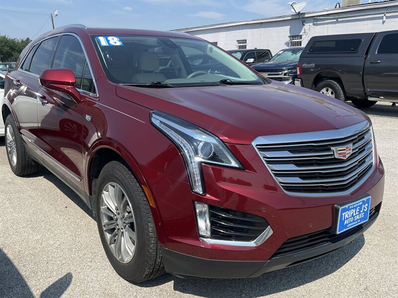 2018 Cadillac XT5 Luxury   - Photo 1 - Lewisville, TX 75057