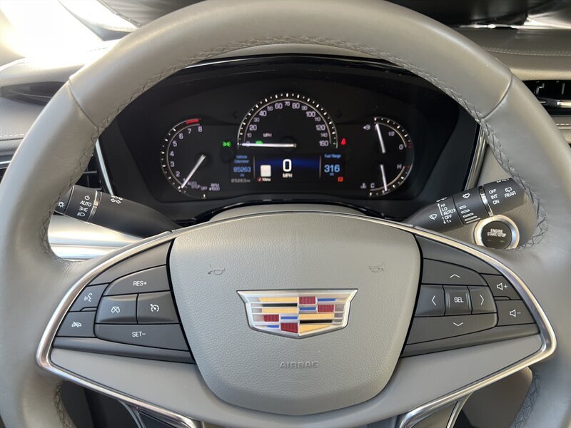 2018 Cadillac XT5 Luxury   - Photo 16 - Lewisville, TX 75057