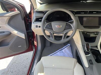 2018 Cadillac XT5 Luxury   - Photo 11 - Lewisville, TX 75057