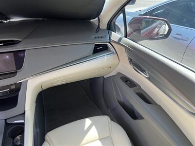 2018 Cadillac XT5 Luxury   - Photo 10 - Lewisville, TX 75057