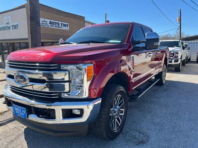 2017 Ford F-250 Super Duty Lariat   - Photo 2 - Lewisville, TX 75057