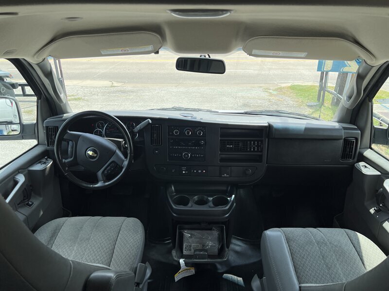2021 Chevrolet Express 2500   - Photo 13 - Lewisville, TX 75057