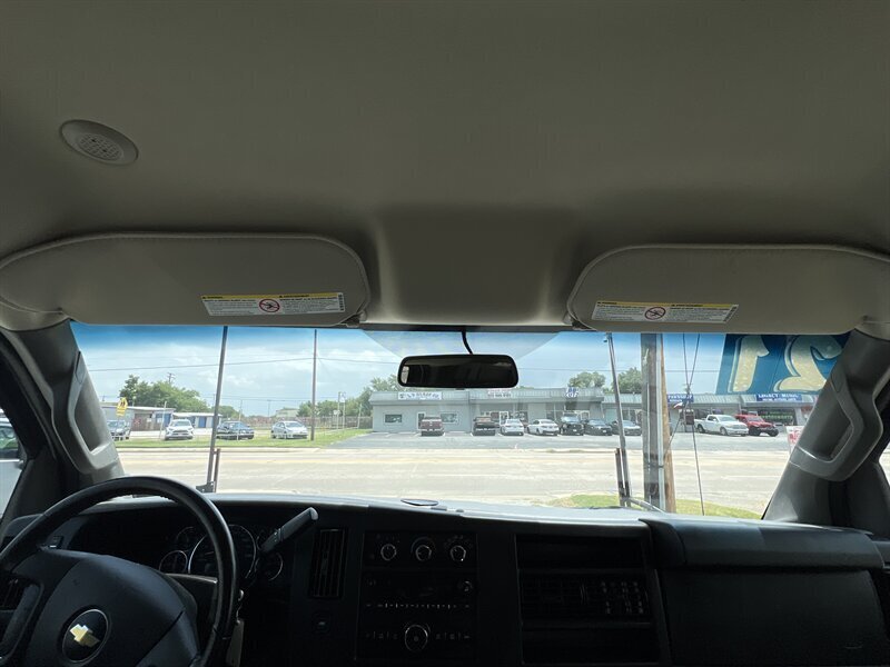 2021 Chevrolet Express 2500   - Photo 16 - Lewisville, TX 75057