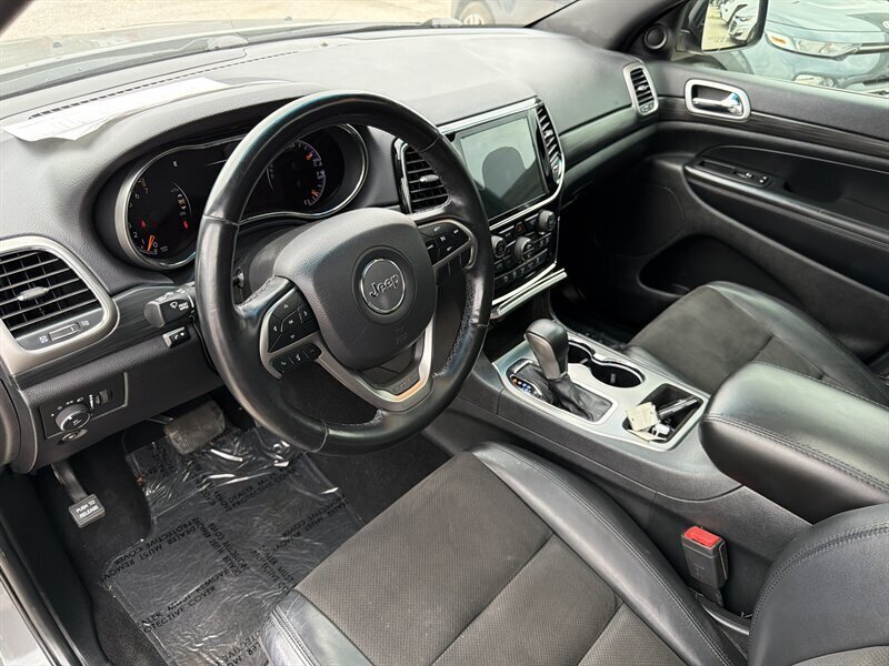 2020 Jeep Grand Cherokee Altitude   - Photo 16 - Lewisville, TX 75057