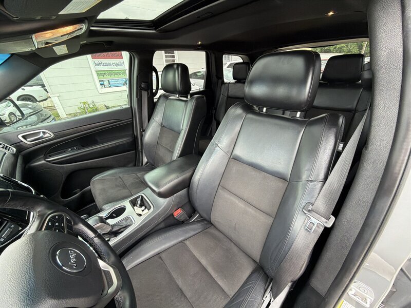 2020 Jeep Grand Cherokee Altitude   - Photo 15 - Lewisville, TX 75057