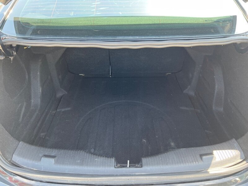 2019 Chevrolet Cruze LT   - Photo 8 - Lewisville, TX 75057