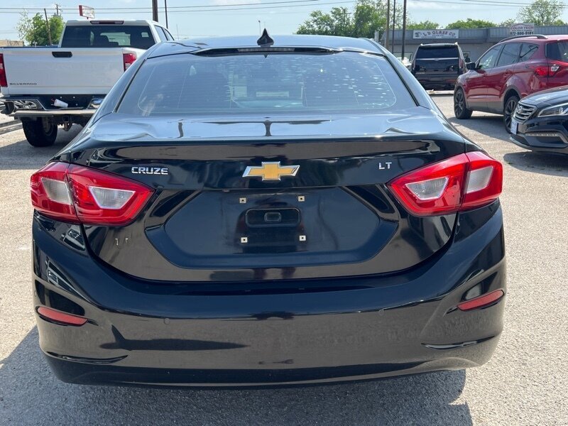 2019 Chevrolet Cruze LT   - Photo 6 - Lewisville, TX 75057