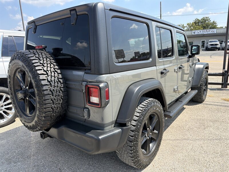 2019 Jeep Wrangler Unlimited Sport   - Photo 3 - Lewisville, TX 75057