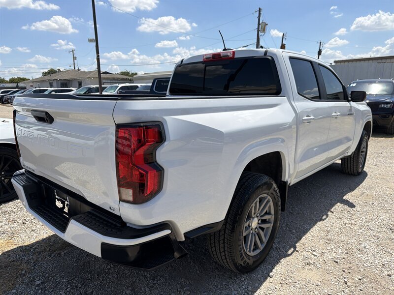 2024 Chevrolet Colorado LT   - Photo 4 - Lewisville, TX 75057