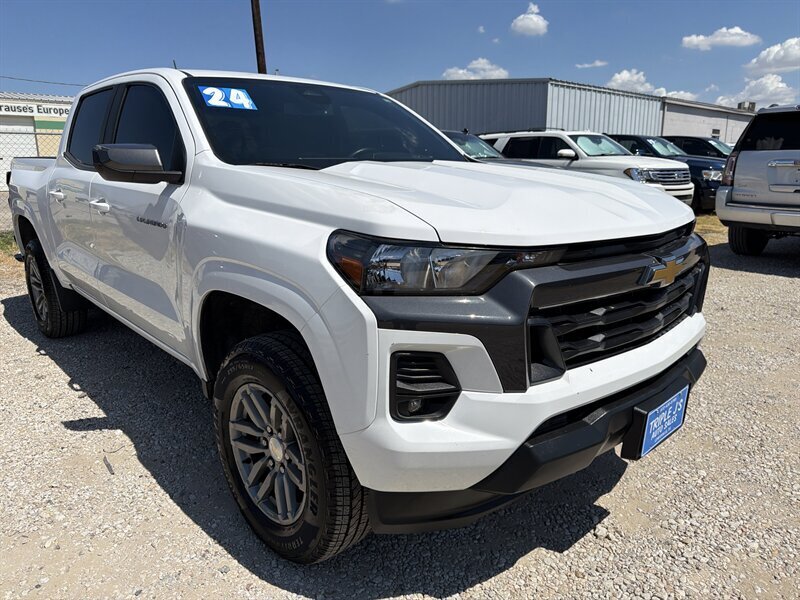 2024 Chevrolet Colorado LT   - Photo 1 - Lewisville, TX 75057
