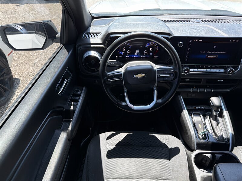 2024 Chevrolet Colorado LT   - Photo 13 - Lewisville, TX 75057