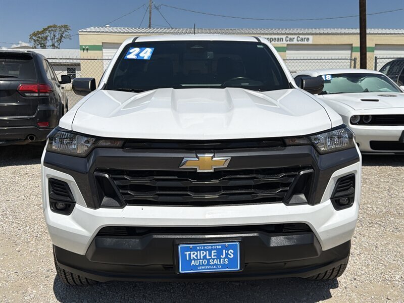 2024 Chevrolet Colorado LT   - Photo 8 - Lewisville, TX 75057