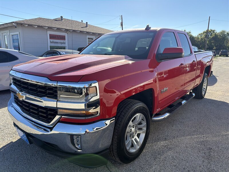 2019 Chevrolet Silverado 1500 LD LT   - Photo 2 - Lewisville, TX 75057