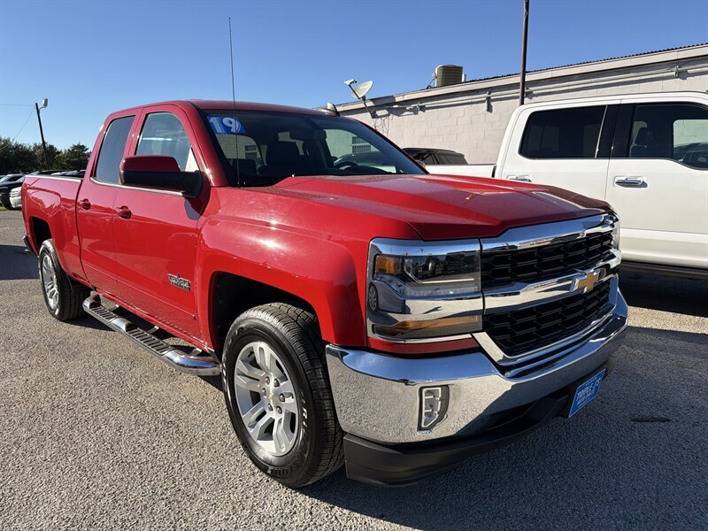 2019 Chevrolet Silverado 1500 LD LT   - Photo 1 - Lewisville, TX 75057