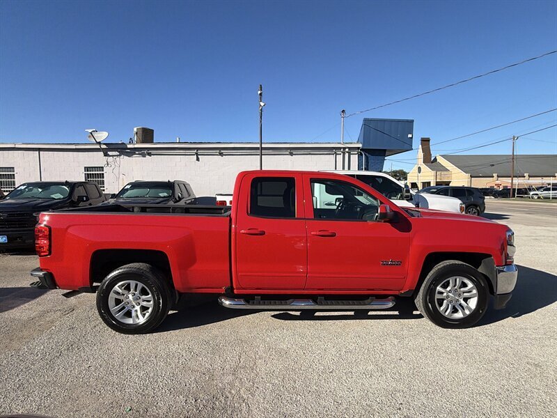 2019 Chevrolet Silverado 1500 LD LT   - Photo 5 - Lewisville, TX 75057