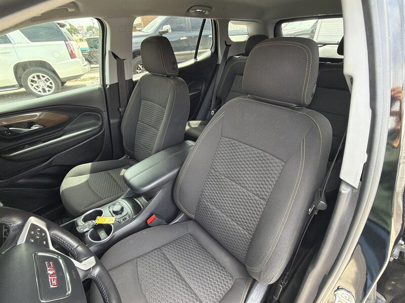 2020 GMC Terrain SLE   - Photo 15 - Lewisville, TX 75057
