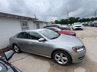 2014 Volkswagen Passat 1.8T SE   - Photo 12 - Lewisville, TX 75057