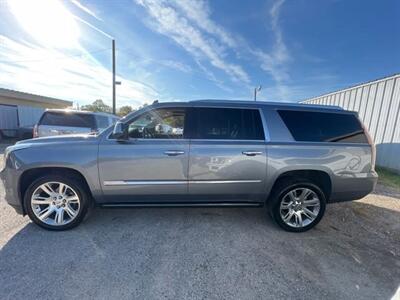 2018 Cadillac Escalade ESV Premium Luxury  Premium Luxury - Photo 4 - Lewisville, TX 75057