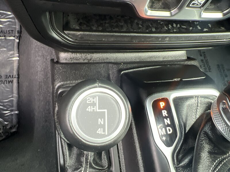2021 Jeep Wrangler Sahara   - Photo 17 - Lewisville, TX 75057