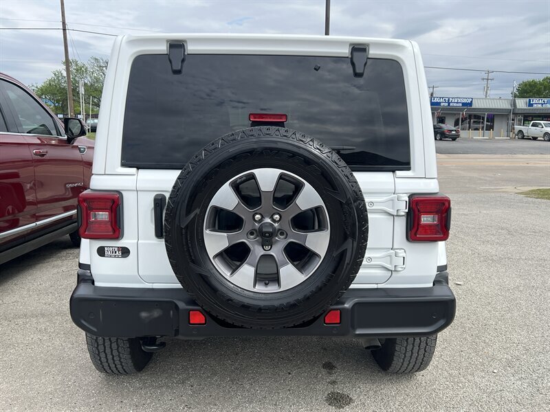 2021 Jeep Wrangler Sahara   - Photo 7 - Lewisville, TX 75057