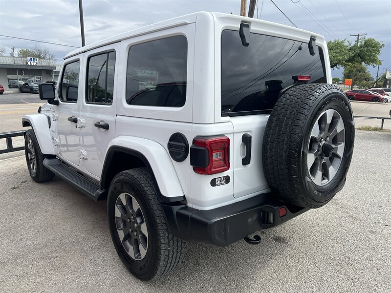 2021 Jeep Wrangler Sahara   - Photo 3 - Lewisville, TX 75057