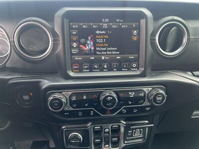 2021 Jeep Wrangler Unlimited Sahara   - Photo 19 - Lewisville, TX 75057