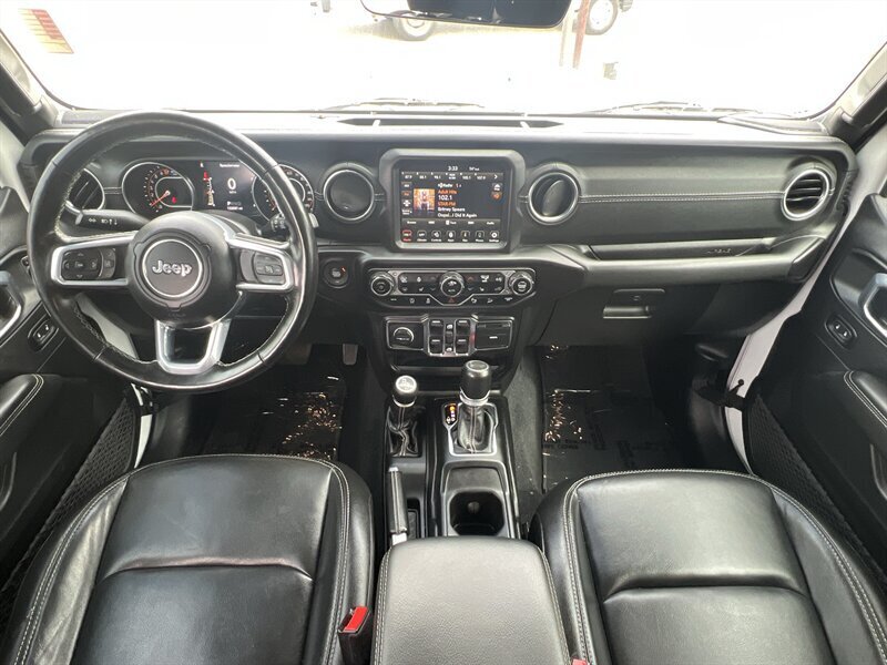 2021 Jeep Wrangler Sahara   - Photo 11 - Lewisville, TX 75057