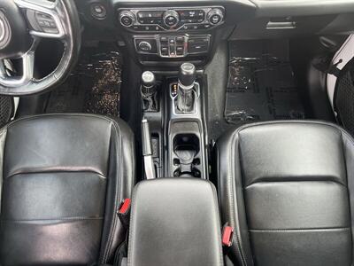 2021 Jeep Wrangler Unlimited Sahara   - Photo 14 - Lewisville, TX 75057