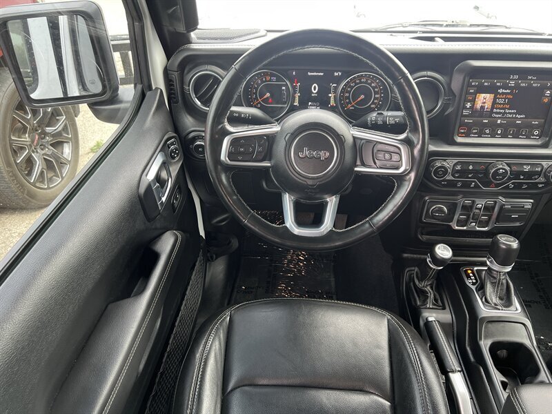 2021 Jeep Wrangler Sahara   - Photo 13 - Lewisville, TX 75057