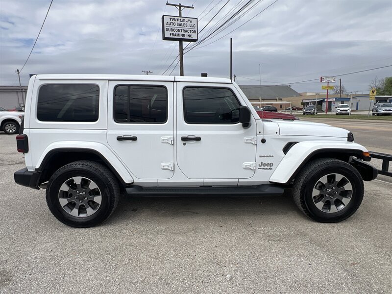 2021 Jeep Wrangler Sahara   - Photo 5 - Lewisville, TX 75057
