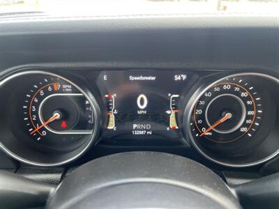 2021 Jeep Wrangler Unlimited Sahara   - Photo 15 - Lewisville, TX 75057