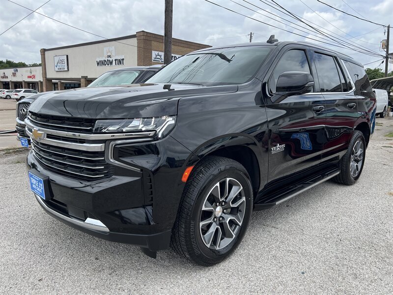 2022 Chevrolet Tahoe LT   - Photo 2 - Lewisville, TX 75057