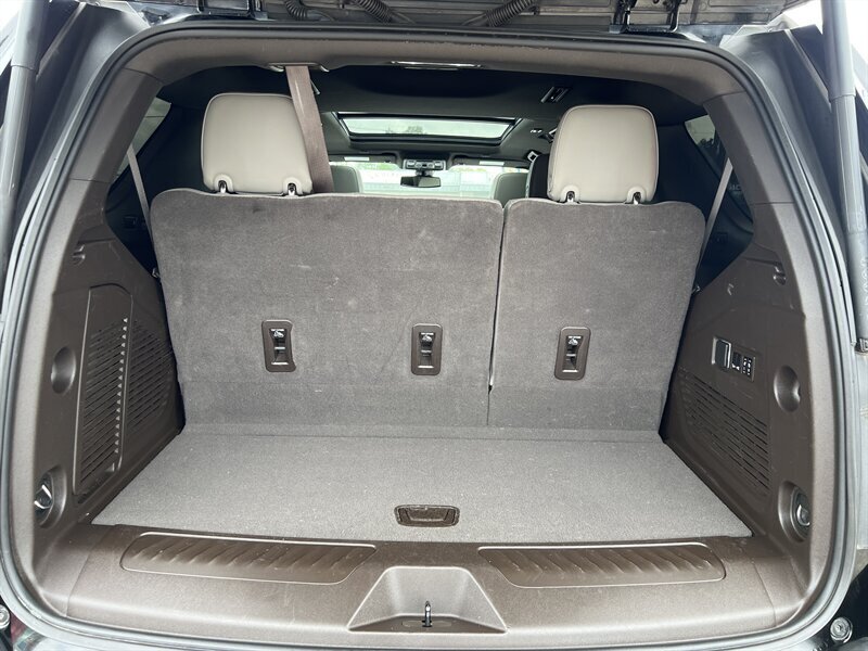 2022 Chevrolet Tahoe LT   - Photo 8 - Lewisville, TX 75057