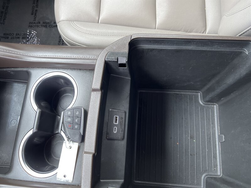 2022 Chevrolet Tahoe LT   - Photo 29 - Lewisville, TX 75057